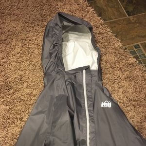 Rei co-op kids XL rain coat